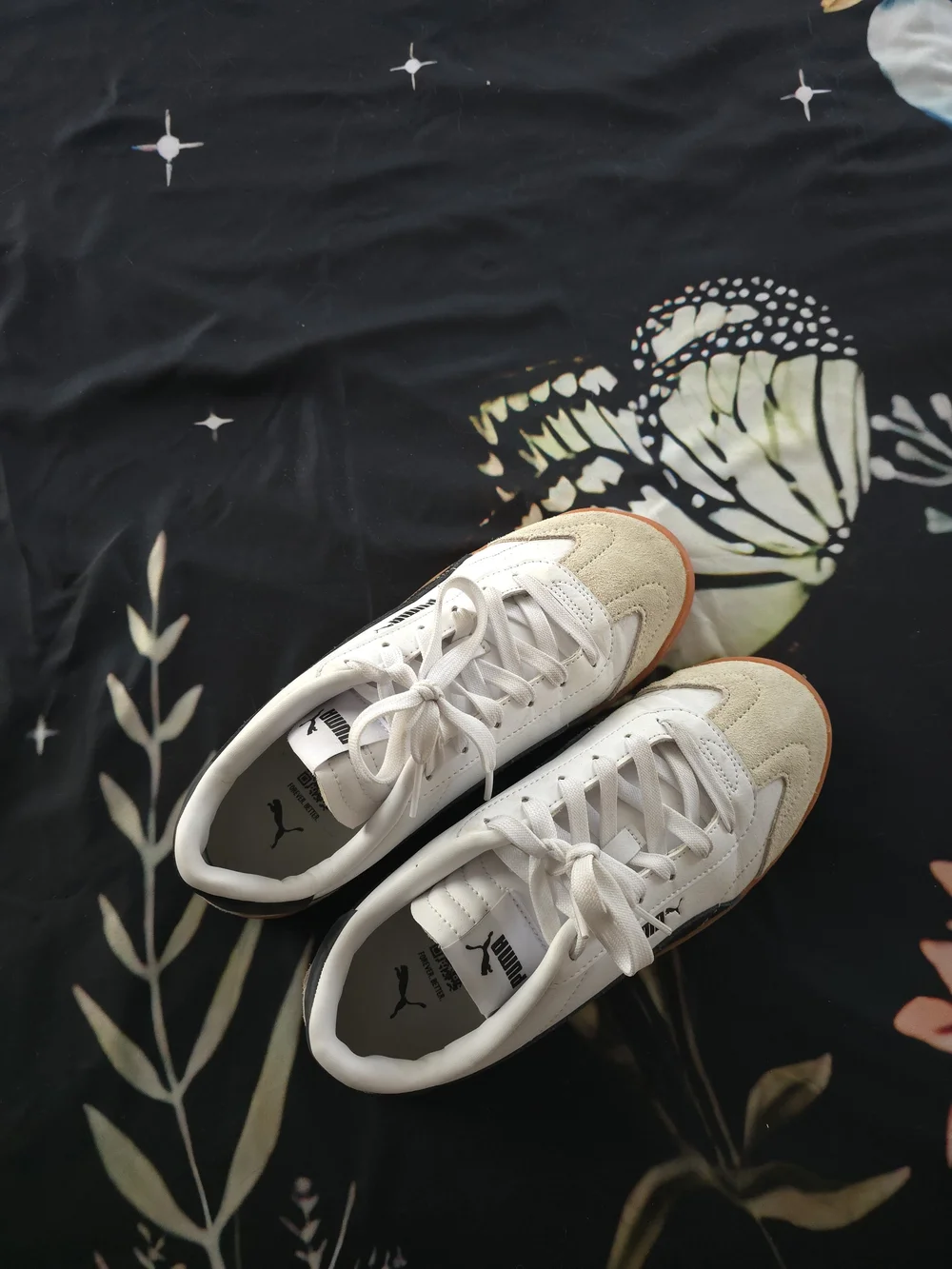 Puma Club White and Black Classic Sneaker with Gum Sole